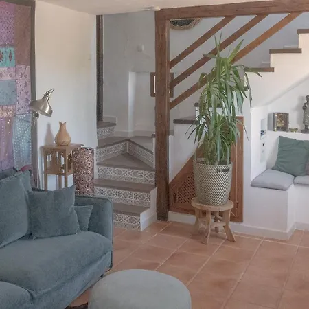 Amorosa Bed & Breakfast