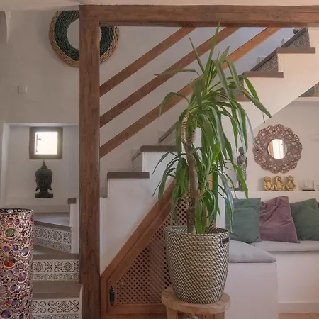 Amorosa Bed & Breakfast *